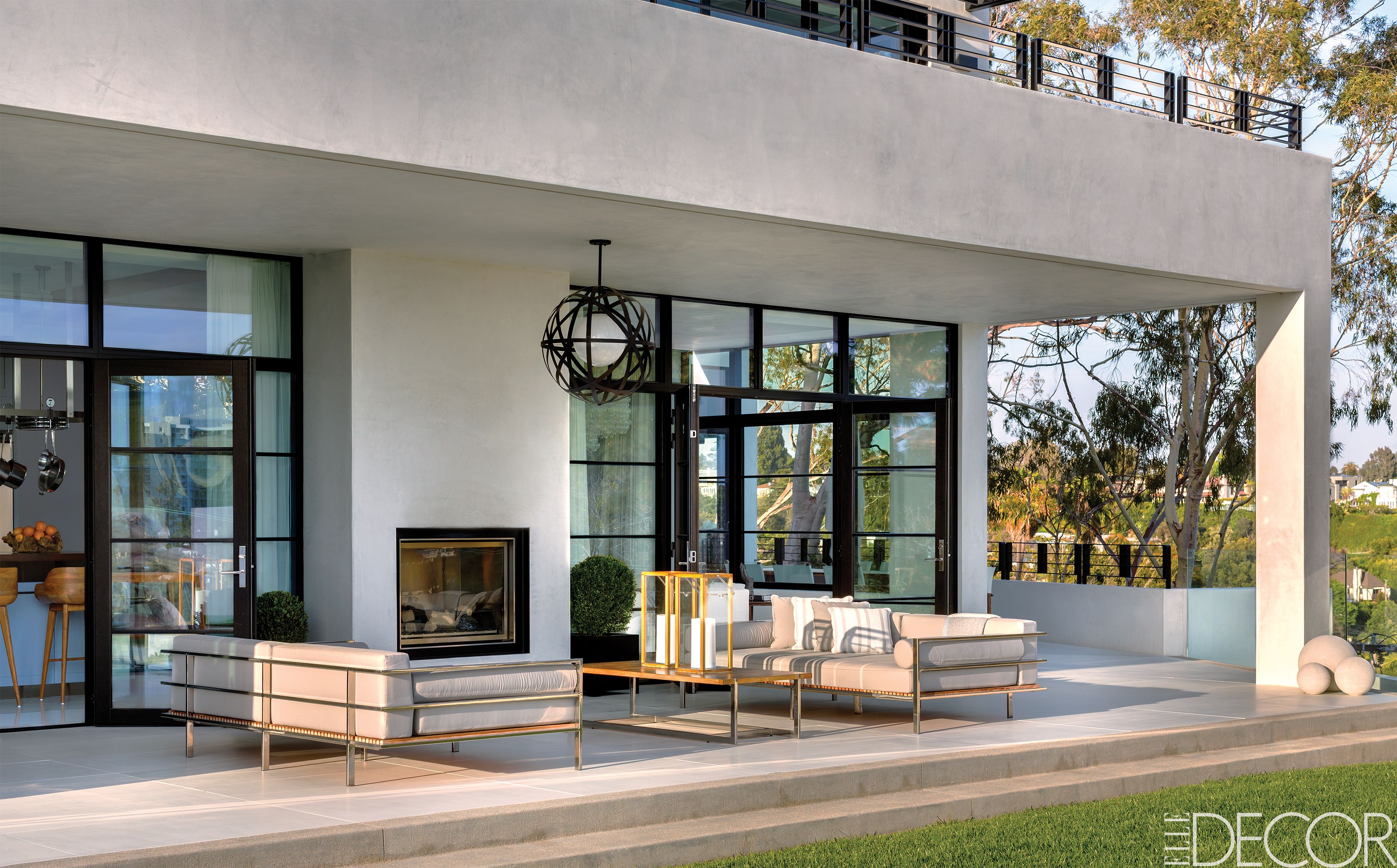 10 outdoor fireplace design ideas best backyard fire pits