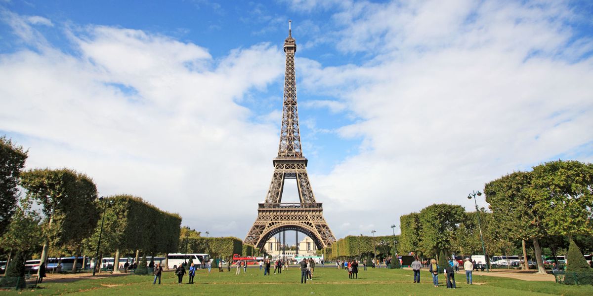 How to Stay in the Eiffel Tower in Paris - HomeAway Contest for Eiffel ...