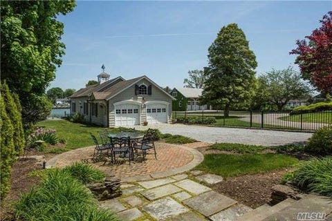 the amityville horror house is for sale haunted houses