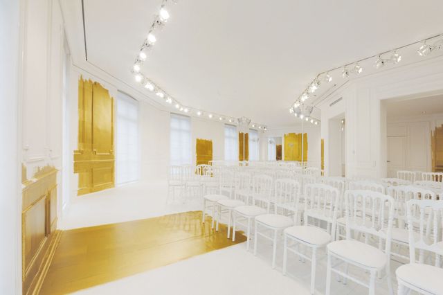 Discover the Stylish Dior Gallery in Paris