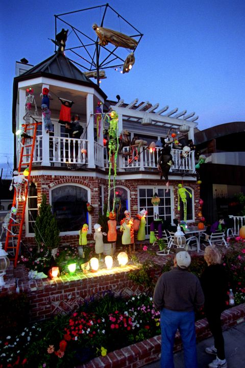 57 Top Pictures Victorian Halloween Decorations : Fun New Ideas For Your Halloween Decor Eatwell101