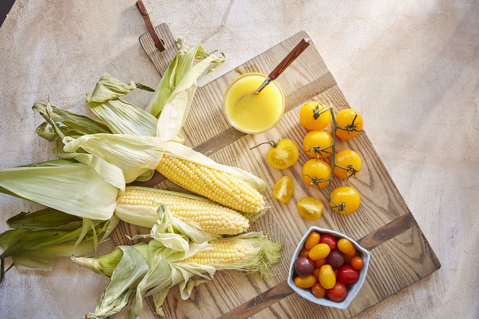 Corn kernels, Food, Corn, Ingredient, Natural foods, Produce, Sweet corn, Vegetable, Whole food, Tableware, 