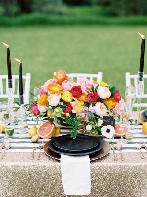 23 Thanksgiving Table Centerpieces and Flowers - Ideas for Floral ...