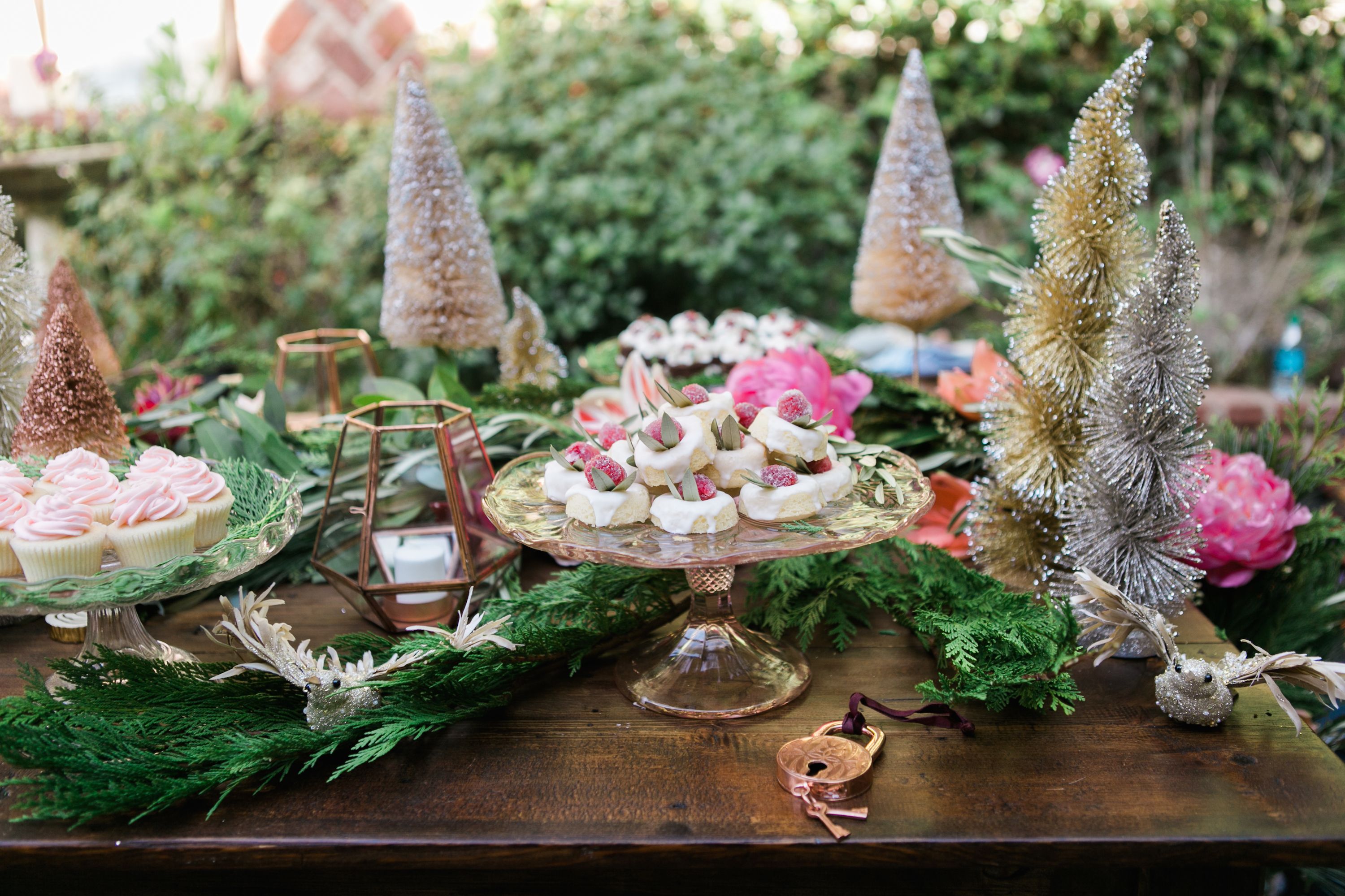 Christmas Table Decorations Inspiration For The Holiday Season / 22