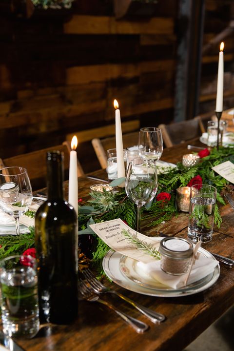 35 Best Centerpieces, Holiday Centerpieces For Round Tables