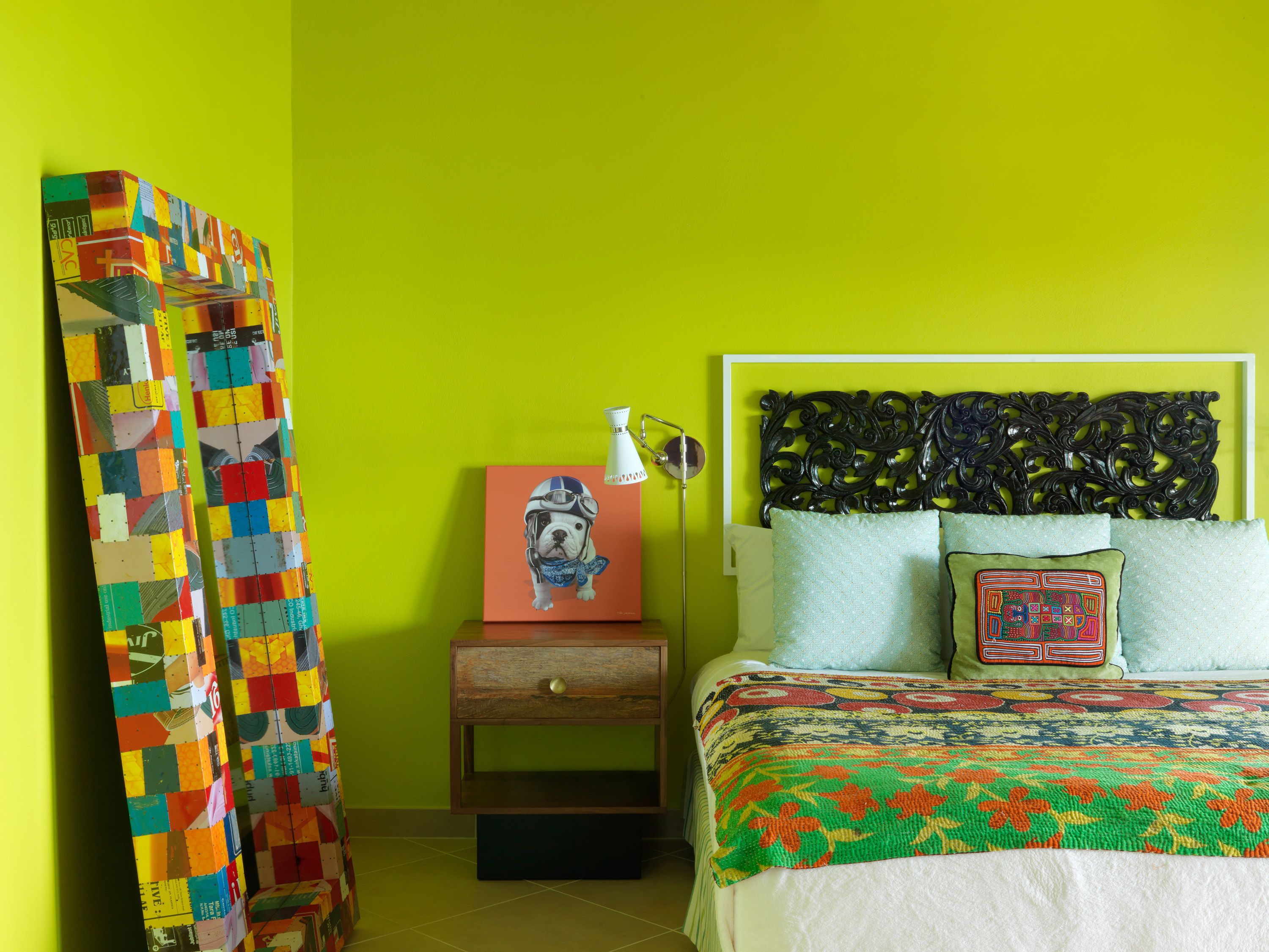 12 Vibrant Room Color Ideas - How to Decorate With Bright Colors