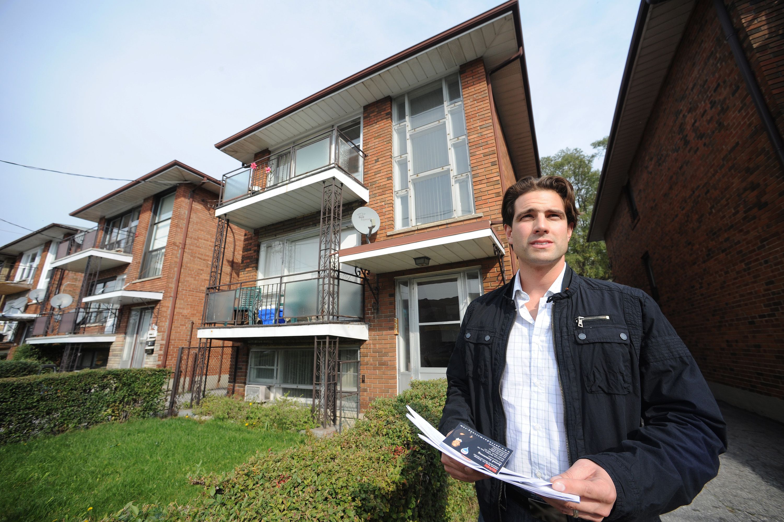 Hgtv Star Scott Mcgillivray From Income Property And His Best Tips Hgtv Star Scott Mcgillivray From Income Property And His Best Tips For Ing A House