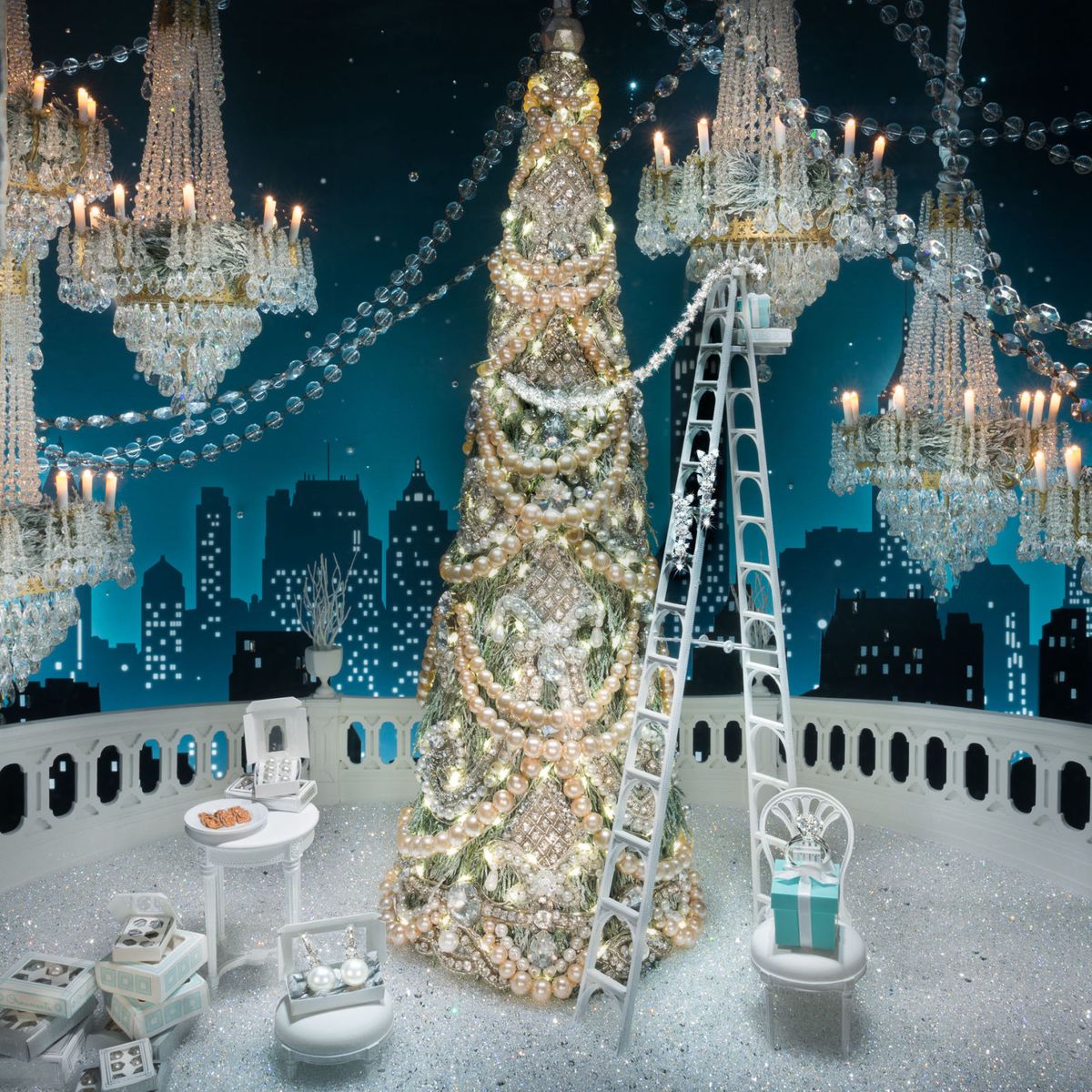 Google's virtual tour of New York's holiday window displays 