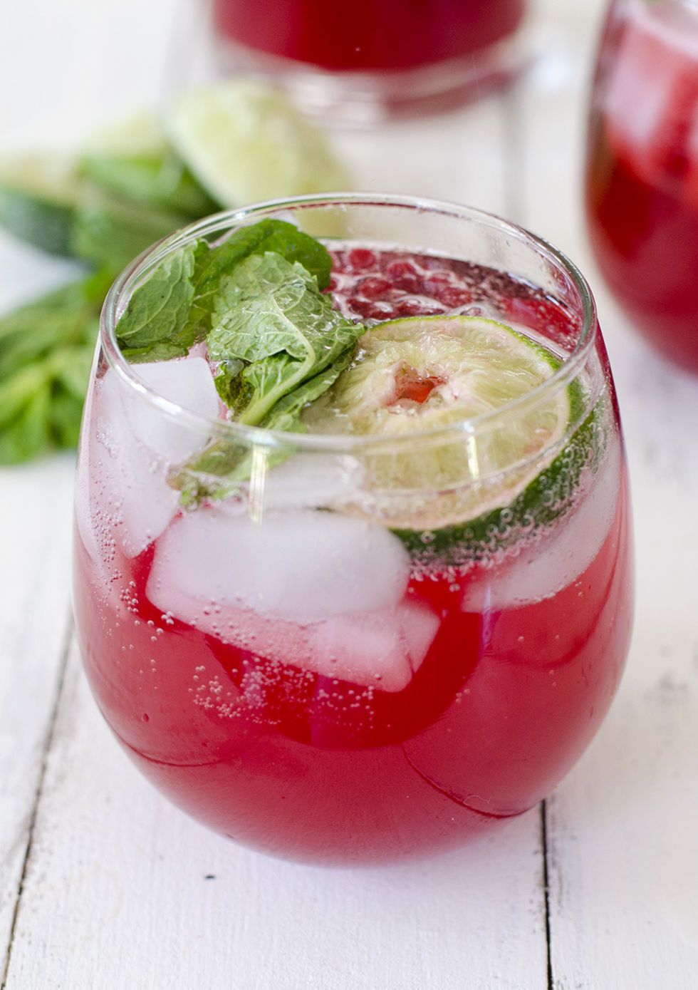 20 Best Mocktails - Easy Non-Alcoholic Drink Recipes