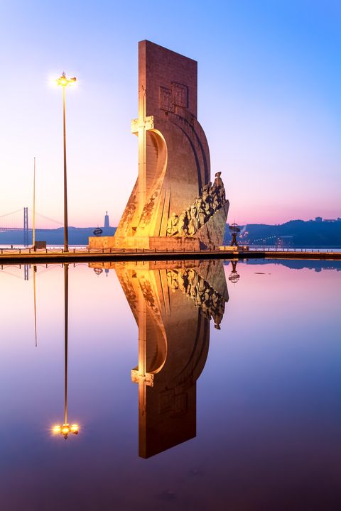 Reflection, Dusk, Lake, Evening, Reservoir, Calm, Monument, Tourist attraction, Reflecting pool, Tower, 