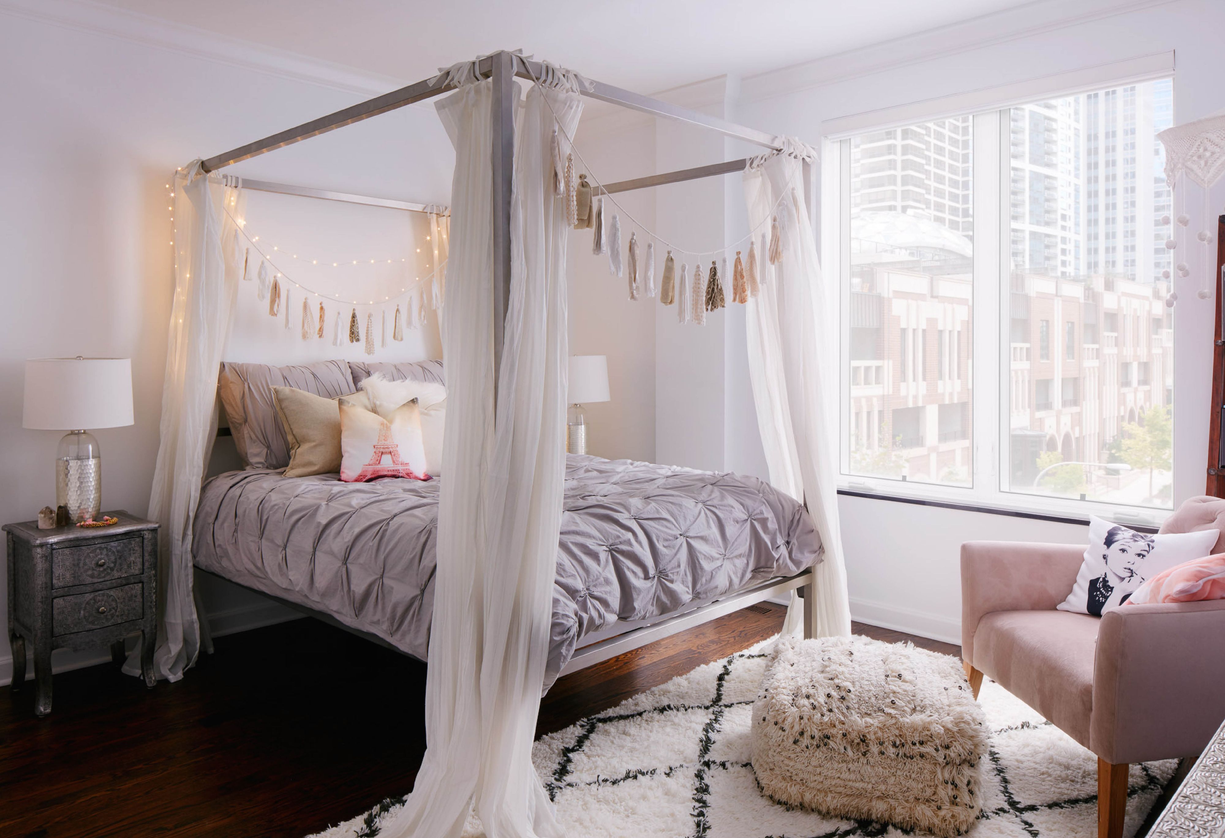 40 Best Canopy Bed Ideas Four Poster Beds, What Is A Four Poster Bed Canopy Called