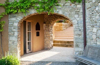House tour: 17th century Italian farmhouse