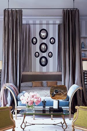 Decorating Ideas For Mirrors, How To Decorate A Wall With Multiple Mirrors