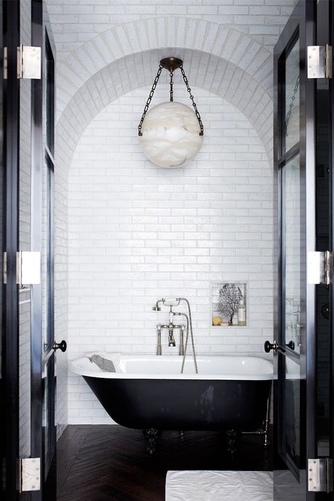 Bathroom, Tile, Black, Room, Interior design, Property, Plumbing fixture, Floor, Wall, Architecture, 