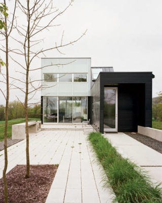 Minimalist weekend house