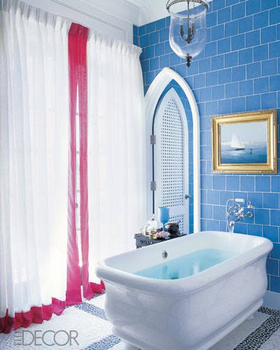 Bathtubs That Stand Out