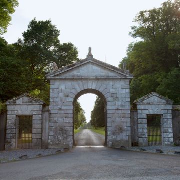 infrastructure, road surface, arch, asphalt, shrub, thoroughfare, concrete, symmetry, tar, historic site,