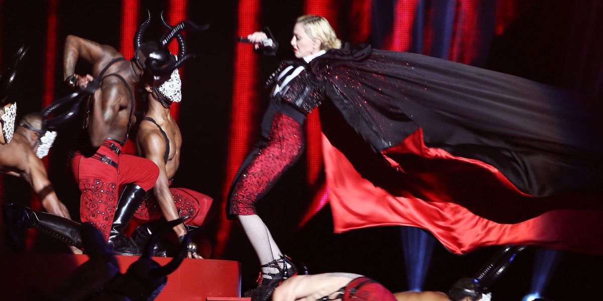 Madonna Makes Epic Recovery After Epic Fall at Brit Awards