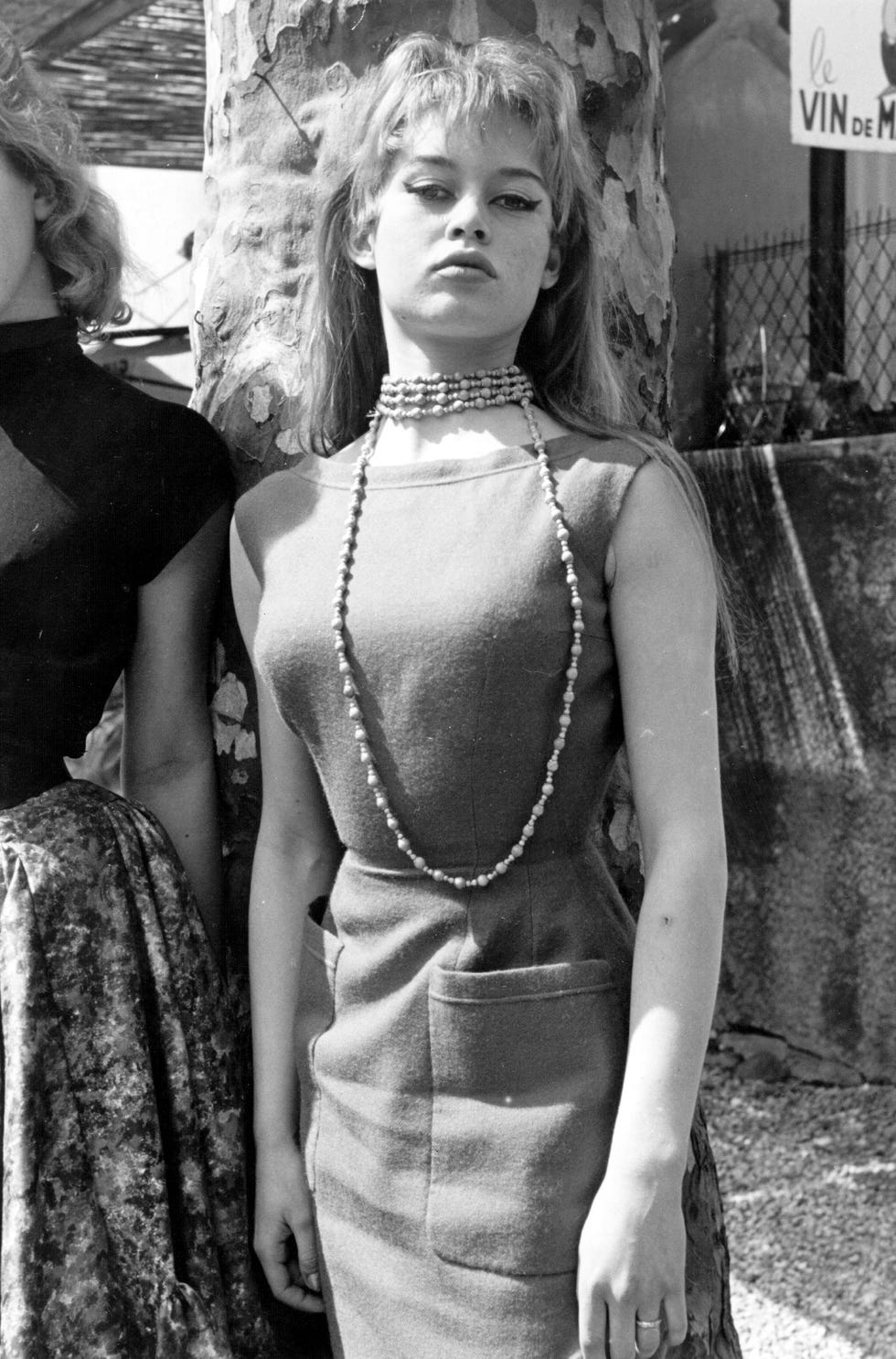 Abbigliamento, Moda, Bellezza, Abito, Biondo, Bianco e nero, Modella, Modella, Spalla, Stile retrò,