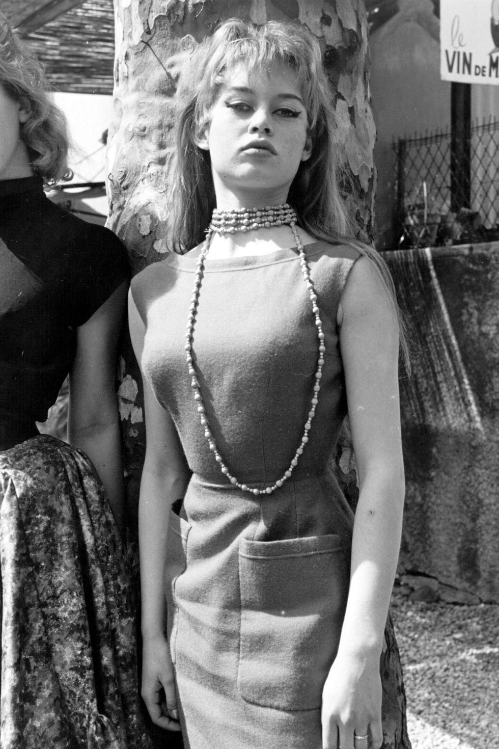 Abbigliamento, Moda, Bellezza, Abito, Biondo, Bianco e nero, Modella, Modella, Spalla, Stile retrò,