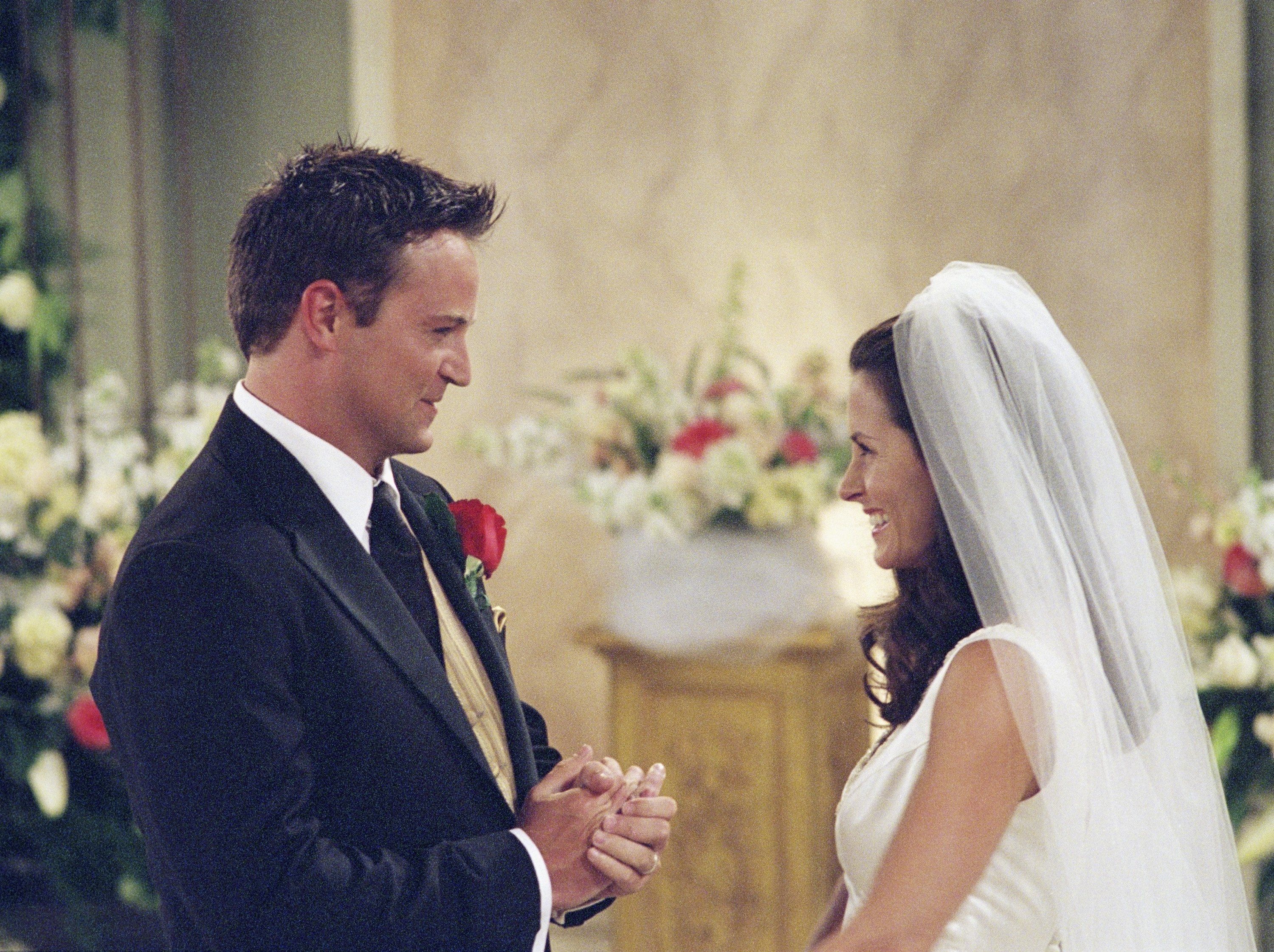 Friends' Co-Creator Marta Kauffman says Monica and Chandler Were Only  Supposed to Be a Fling