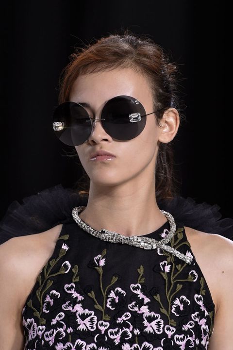 16 Jaw-Dropping Accessories Fresh Off the Paris Couture Runways