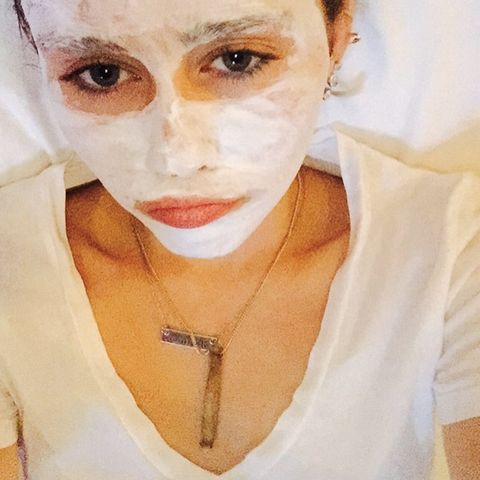 18 Miley Cyrus Beauty Instagrams Miley S Diy Beauty And Skin Care Pictures