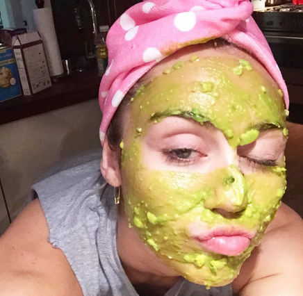 18 Miley Cyrus Beauty Instagrams Miley S Diy Beauty And Skin Care Pictures