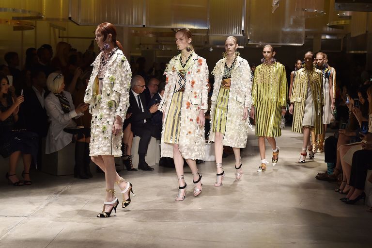 5 Fresh Style Tips to Take From Prada's Spring 2016 Collection