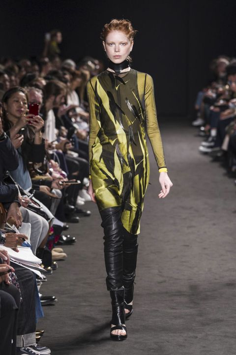 Ann Demeulemeester Spring 2016 Ready-To-Wear Collection