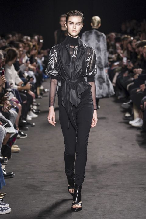 Ann Demeulemeester Spring 2016 Ready-To-Wear Collection