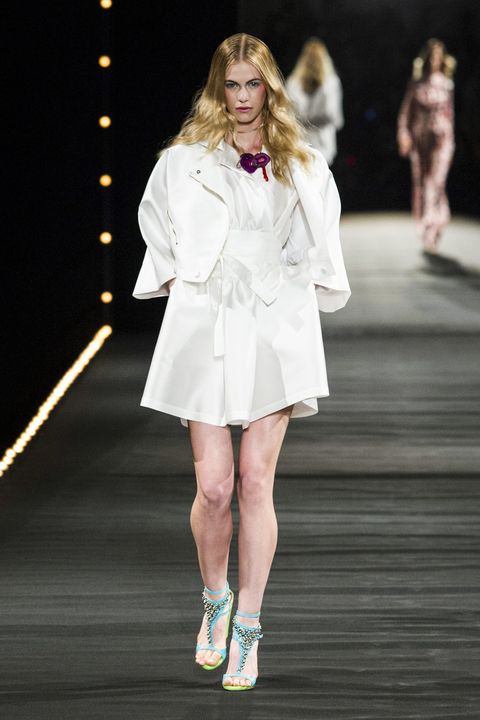 Alexis Mabille Spring 2016 Ready-To-Wear Collection