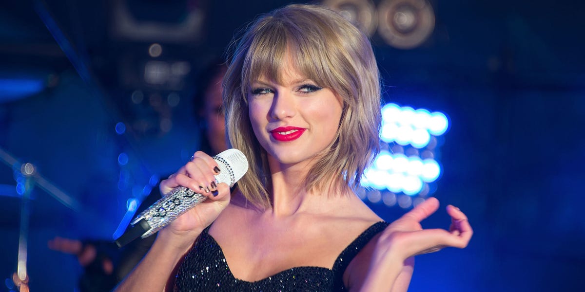 Taylor Swift Announces "The Life Of A Showgirl"—Get Ready To Pre Order Now! - gga5xt8