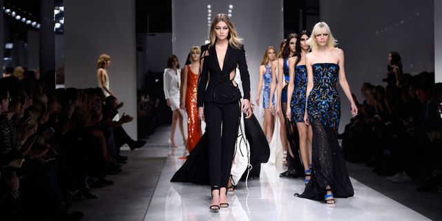 All The Looks From The Atelier Versace Spring/Summer 2016 Haute Couture ...