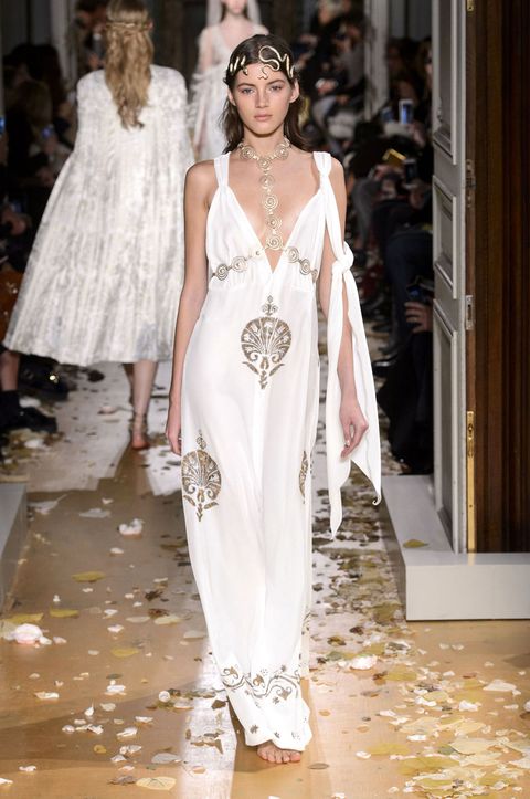 the Looks From the Valentino Spring/Summer Haute Couture Show