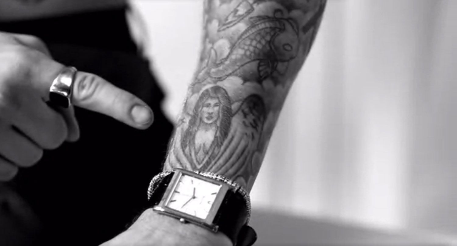 Does Justin Bieber Have a Hidden Selena Gomez Tribute in Rose Tattoo? - Fan  Theory