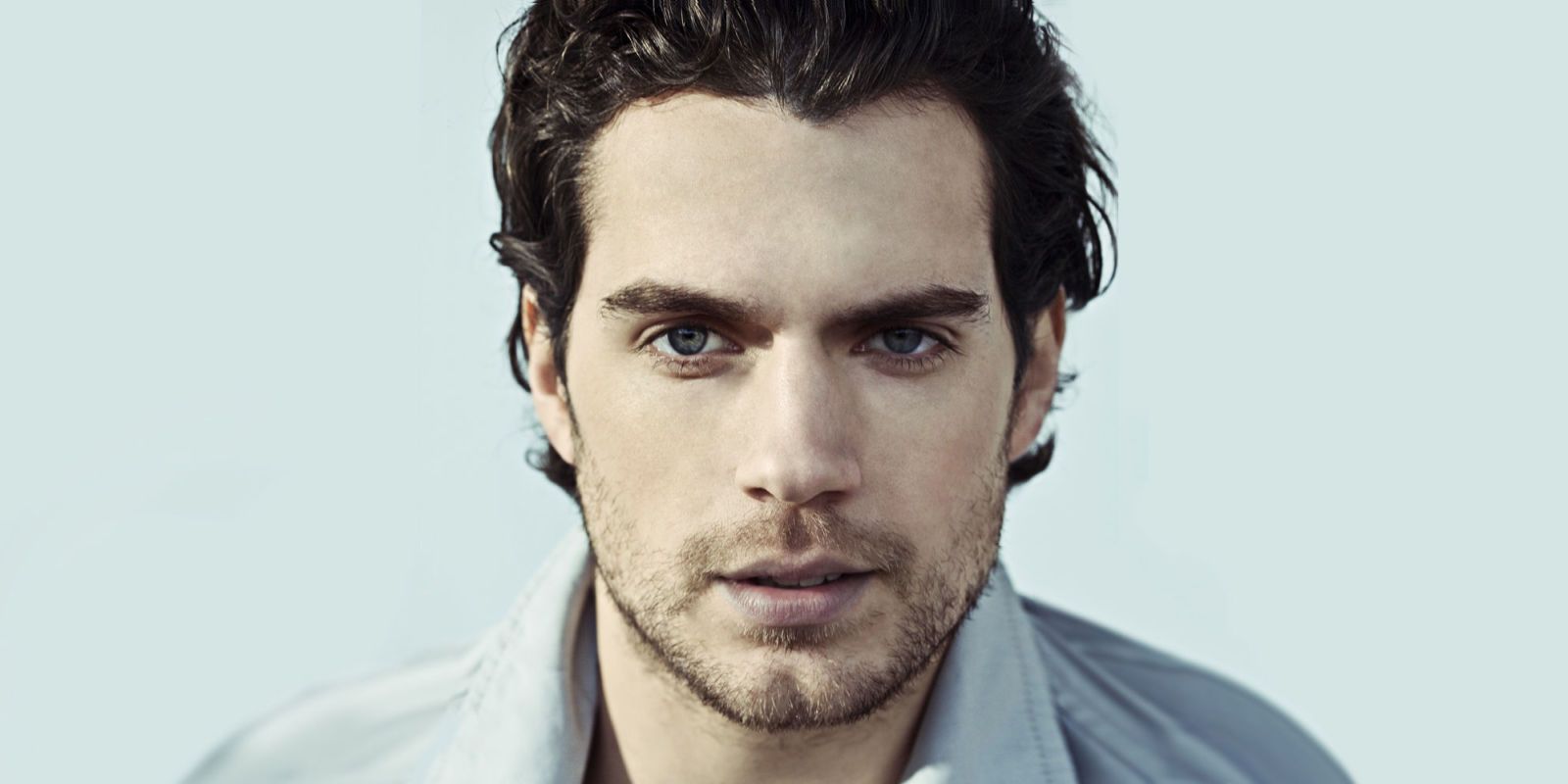 Henry Cavill Natural Wavy Hairstyle - TheHairStyler.com