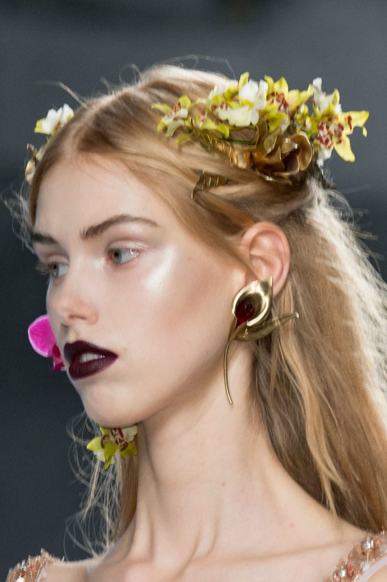 Accessories Trends Straight From The Fall 2016 Runways Accessories Trends Straight From The Fall 2016 Runways