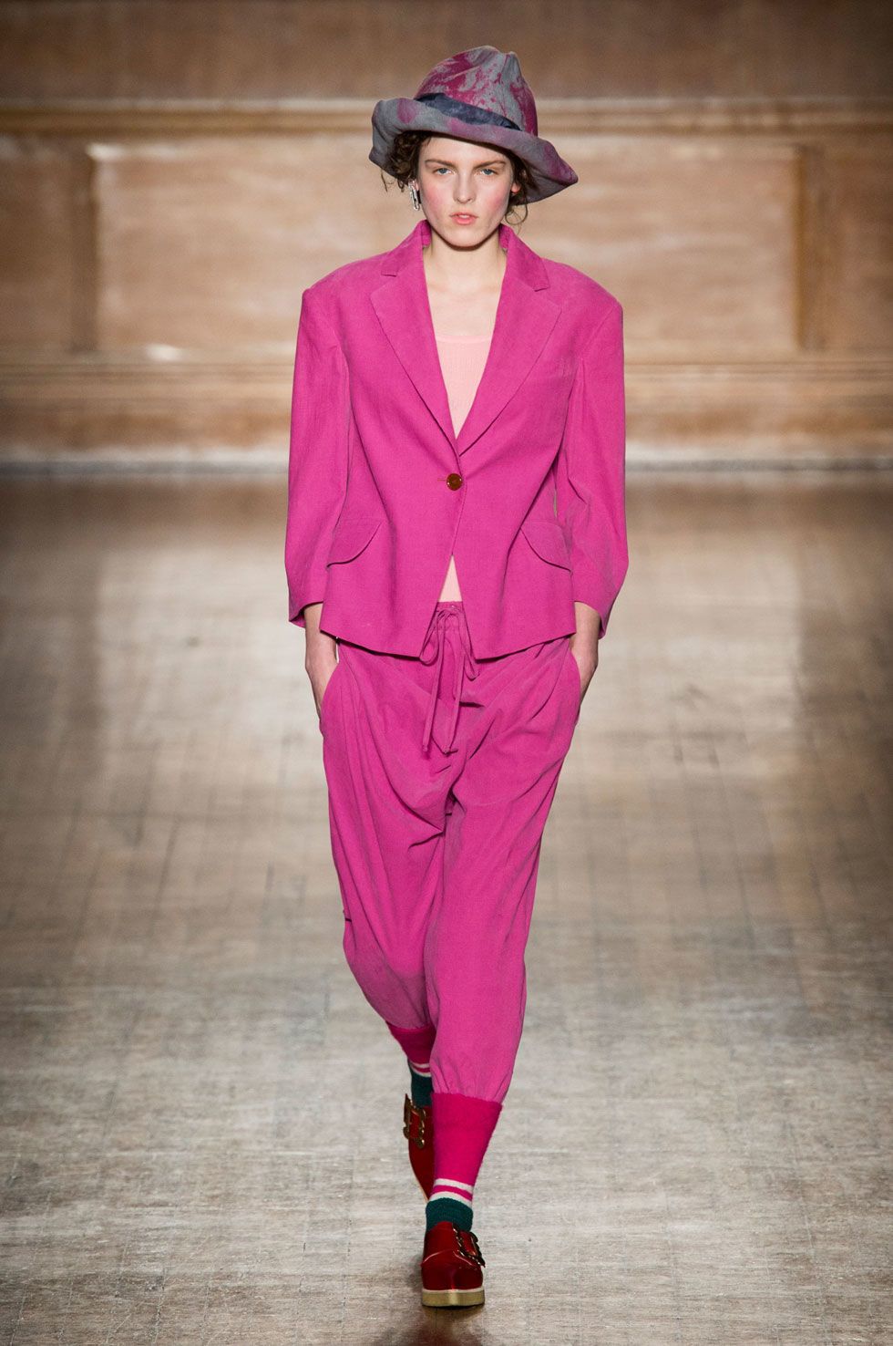 All the Looks From the Vivienne Westwood Red Label Fall 2016