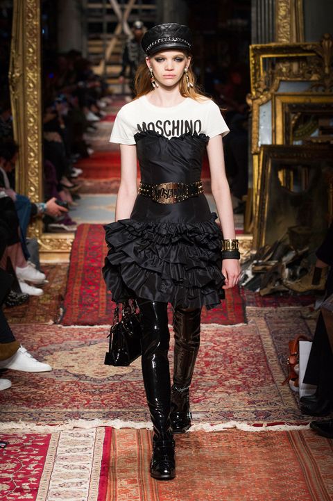 All the Looks From the Moschino Fall 2016 Ready-to-Wear Show