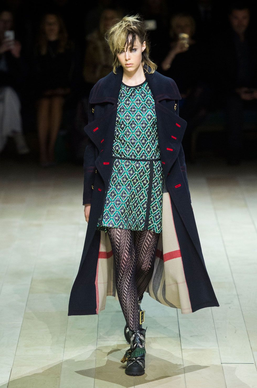 Burberry Fall 2016 Ready-to-Wear Show