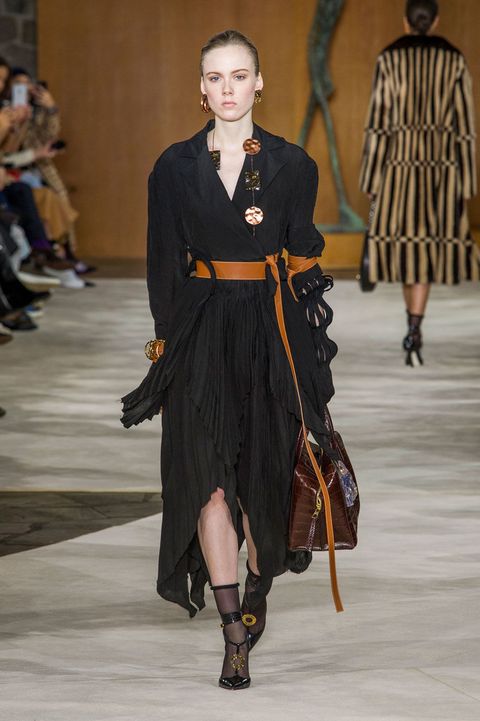 All the Looks From the Loewe Fall 2016 Ready-to-Wear Show
