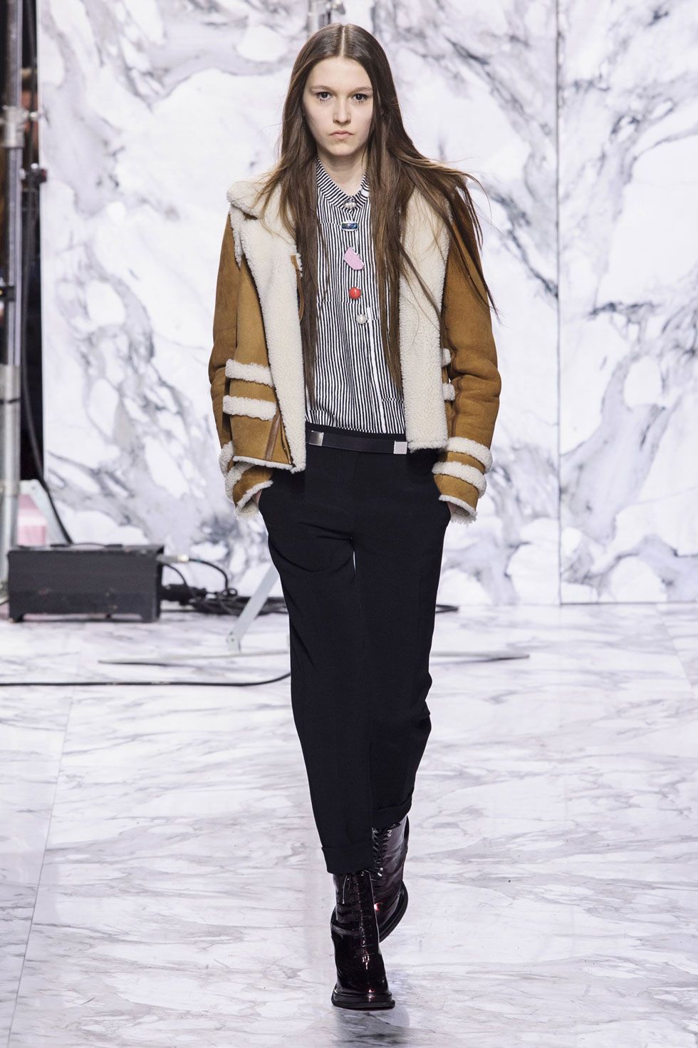 All the Looks From the Louis Vuitton Fall 2016 Ready-to-Wear Show