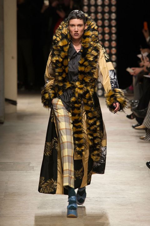 All the Looks From the Vivienne Westwood Fall 2016 Ready-to-Wear Show