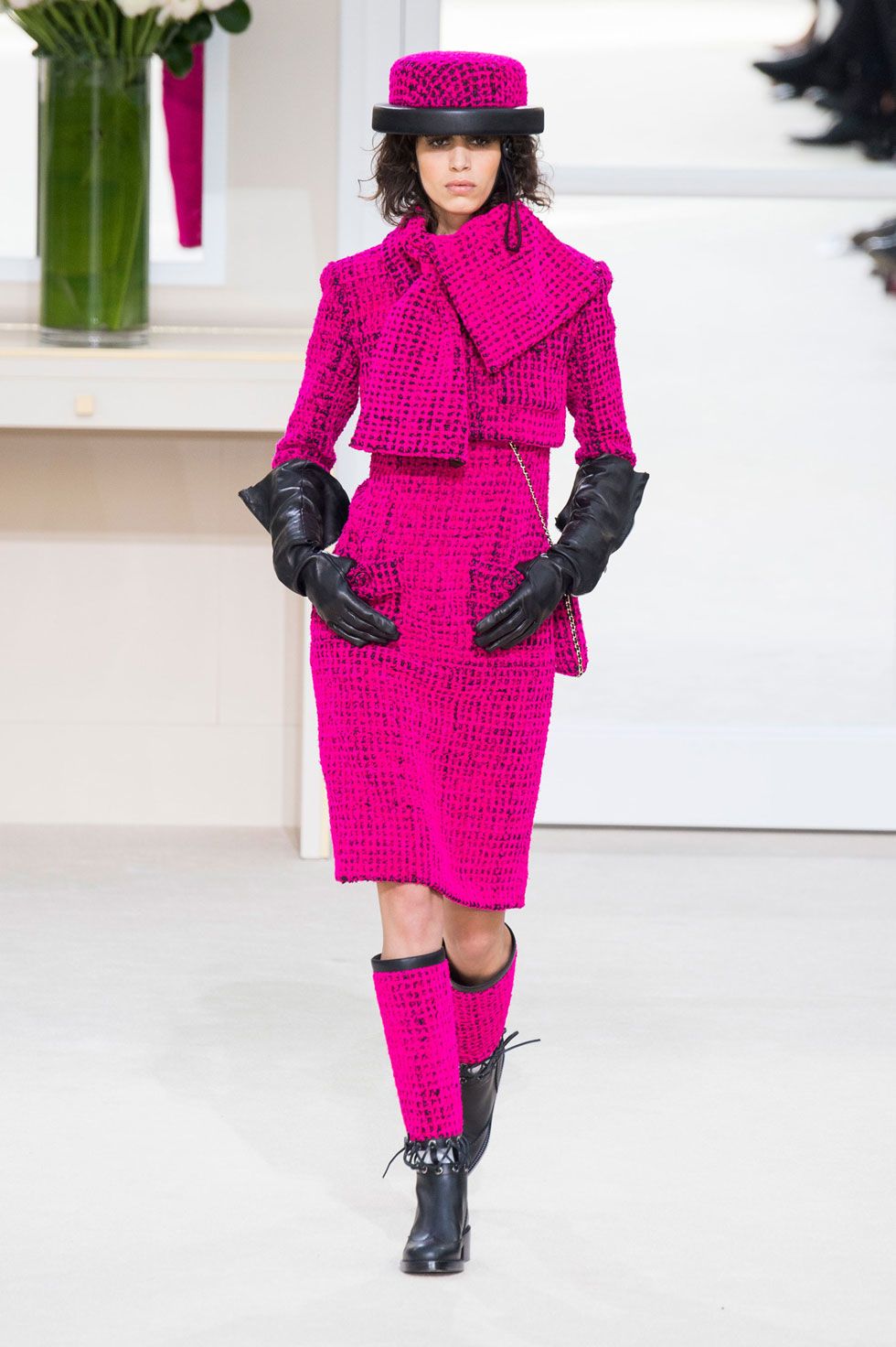 Chanel AW22  French fashion designers, French fashion, Got the look