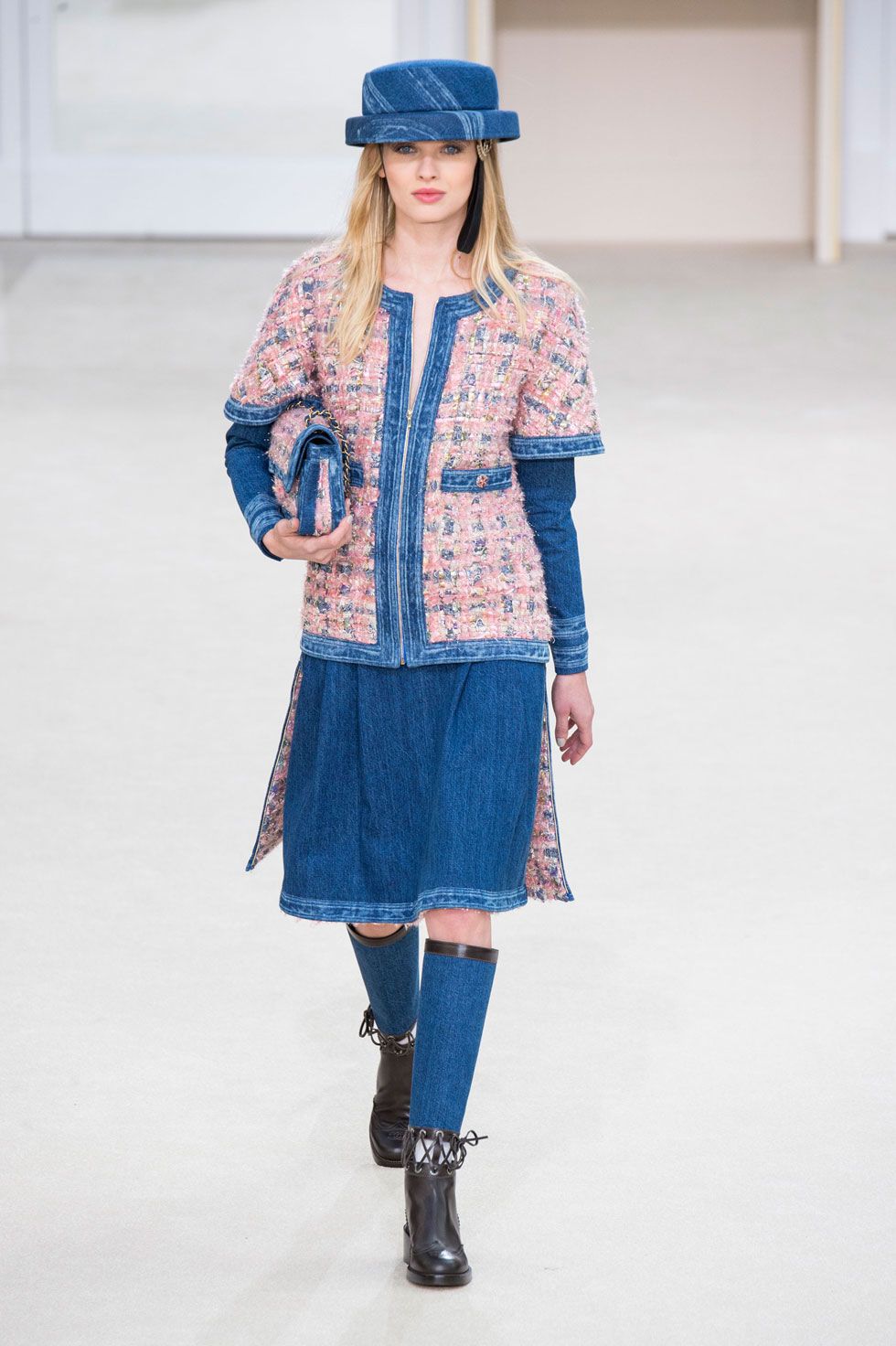 All the Looks From the Chanel Fall 2016 Ready-to-Wear Show
