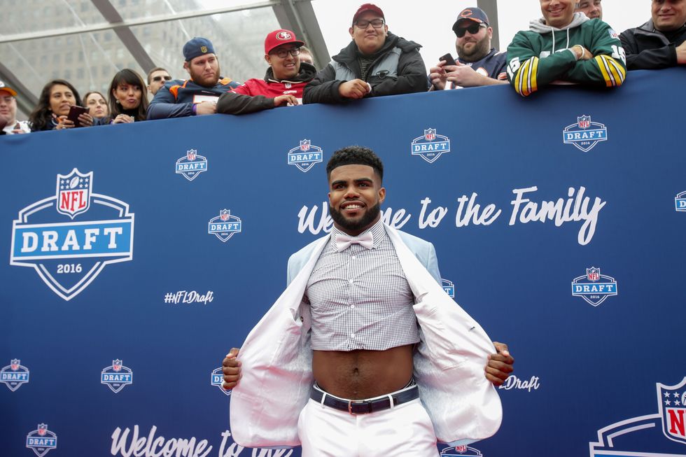 This NFL Player Is Pioneering the Men's Crop-Top Trend