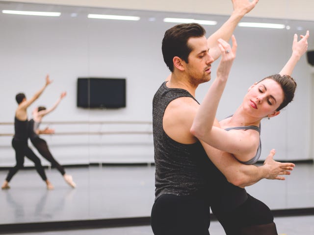 Married Ballet Stars Tiler Peck Robert Fairchild Split