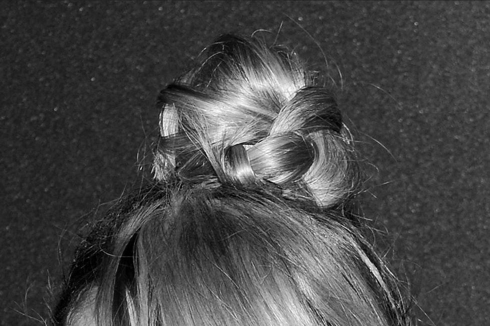 Hairstyle, Style, Monochrome, Monochrome photography, Black-and-white, Hair accessory, Hair tie, Bun, Liver, Chignon, 