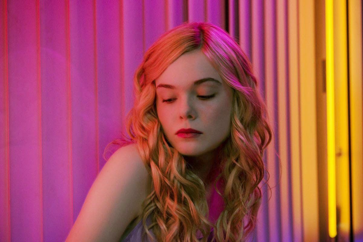 Elle Fanning Porn Galleries - Elle Fanning and Jena Malone Talk About Their Shocking Horror Film 'The  Neon Demon'